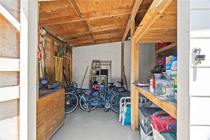 1171 Canyon View Lane, Colton, California 92324