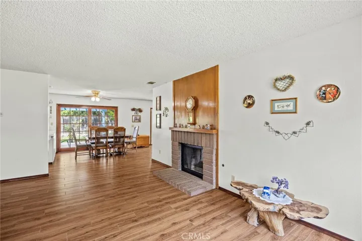 1171 Canyon View Lane, Colton, California 92324