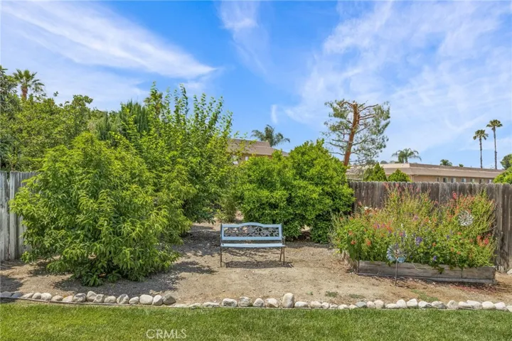1171 Canyon View Lane, Colton, California 92324