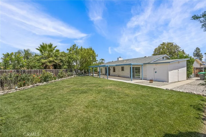 1171 Canyon View Lane, Colton, California 92324