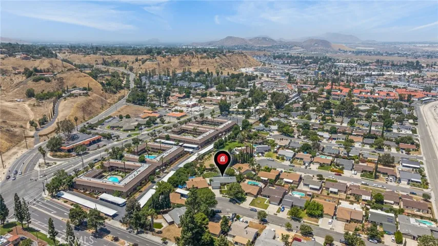 1171 Canyon View Lane, Colton, California 92324