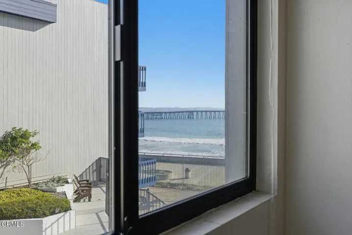 350 Paseo De Playa #205