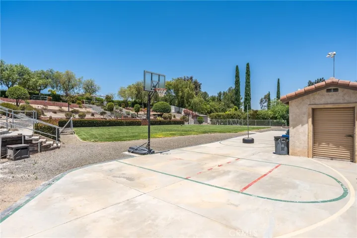 18309 Hollowtree, Riverside, California 92504