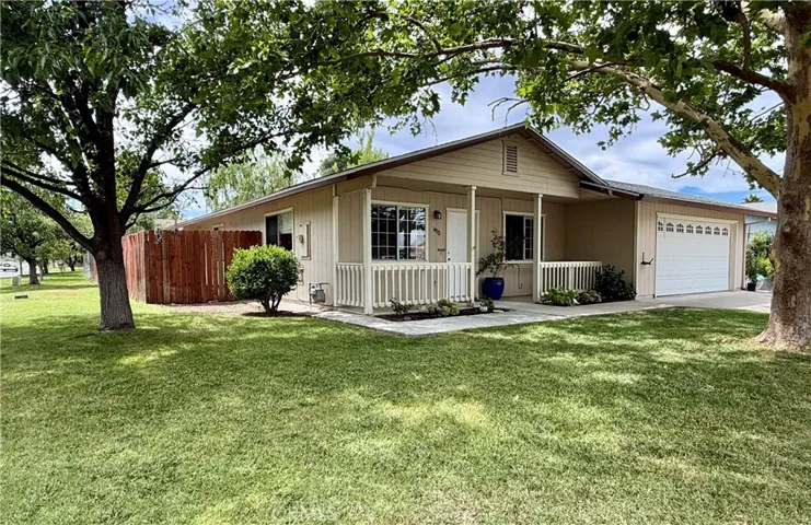 Large corner lot