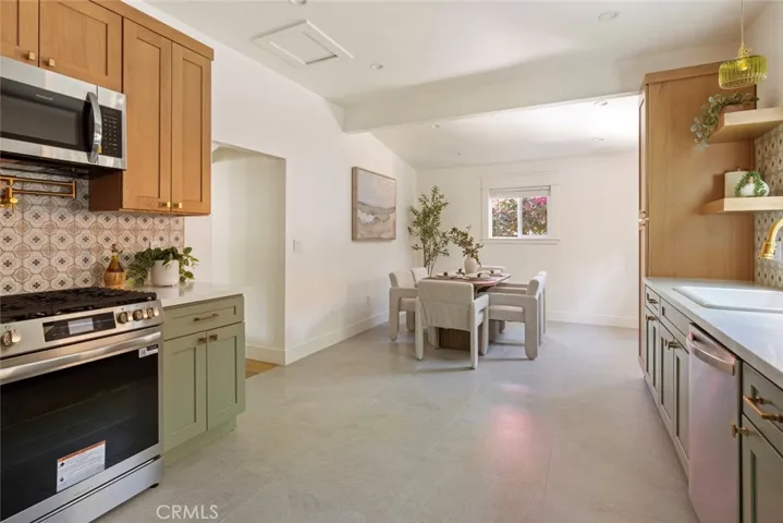 5850 Burwood Ave, Los Angeles, California 90042