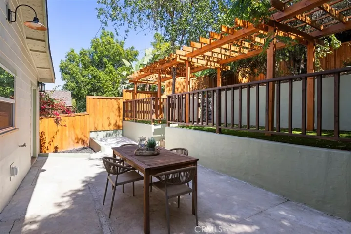 5850 Burwood Ave, Los Angeles, California 90042