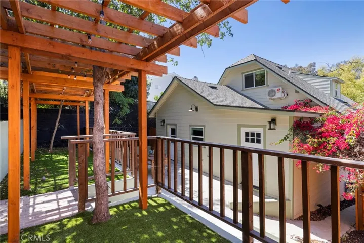 5850 Burwood Ave, Los Angeles, California 90042