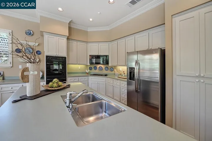 1706 Comstock Dr, Walnut Creek, California 94595