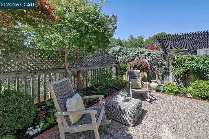 1706 Comstock Dr, Walnut Creek, California 94595