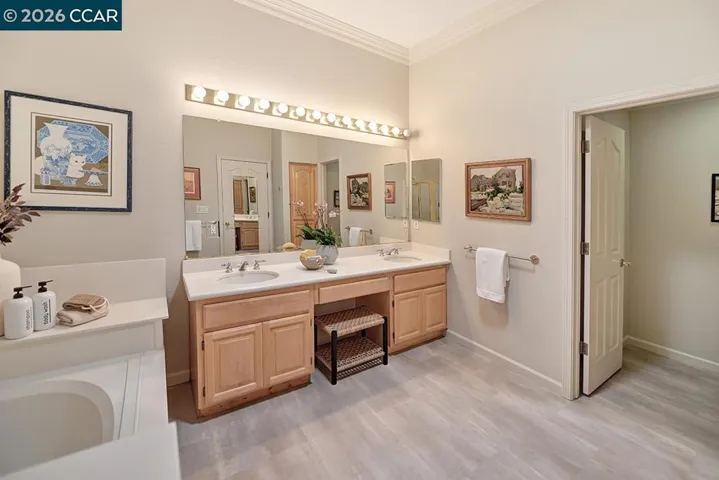 1706 Comstock Dr, Walnut Creek, California 94595