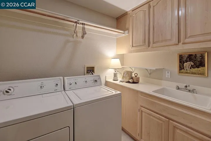 1706 Comstock Dr, Walnut Creek, California 94595