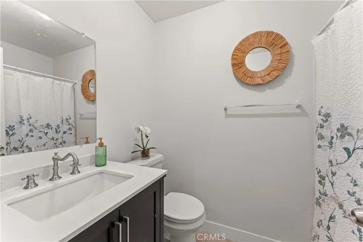 Secondary Full Bathroom