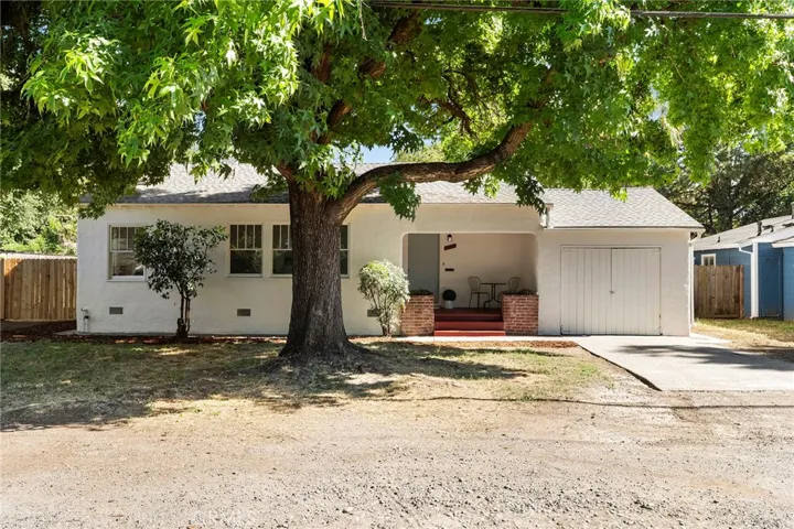 1221 Stewart, Chico, California 95926