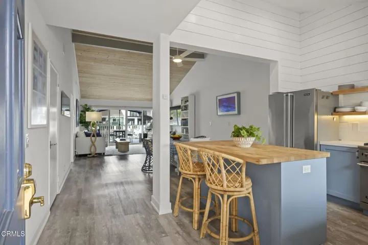 24-web-or-mls-4621Falkirk060