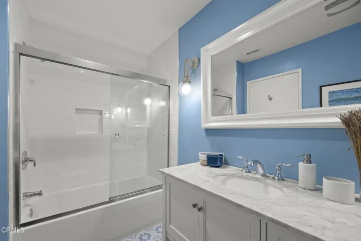 64-web-or-mls-4621Falkirk0150