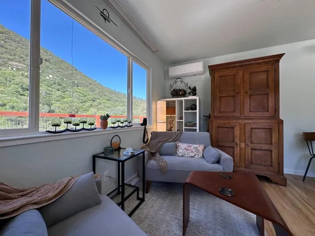 45100 Carmel Valley Road, Greenfield, California 93927