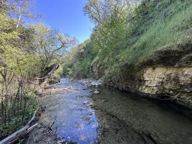 45100 Carmel Valley Road, Greenfield, California 93927