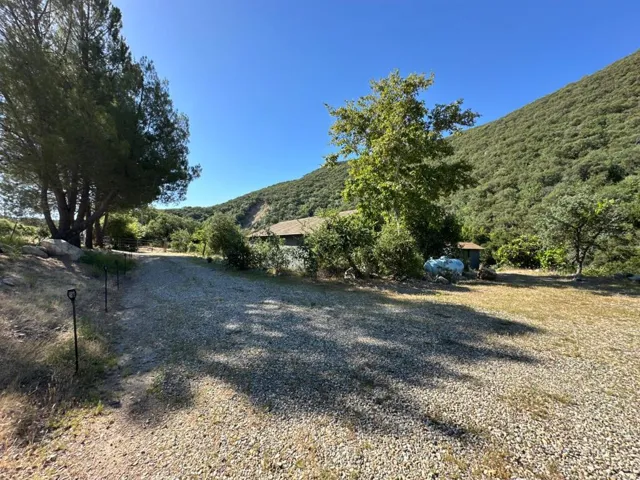 45100 Carmel Valley Road, Greenfield, California 93927