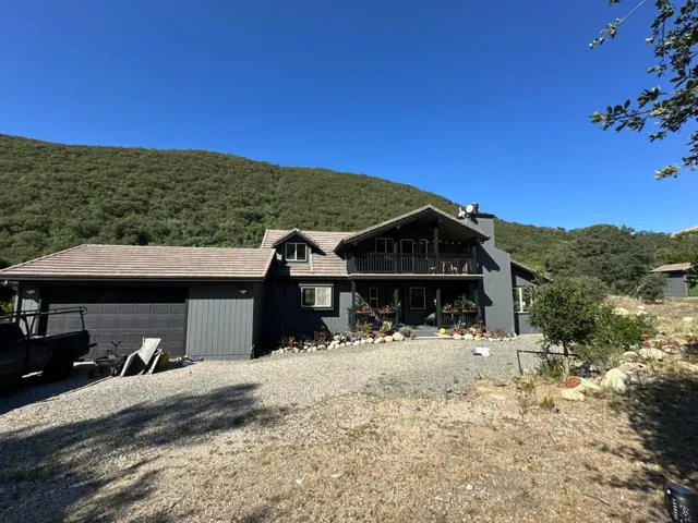 45100 Carmel Valley Road, Greenfield, California 93927
