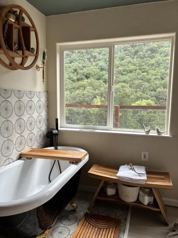 45100 Carmel Valley Road, Greenfield, California 93927