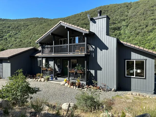 45100 Carmel Valley Road, Greenfield, California 93927