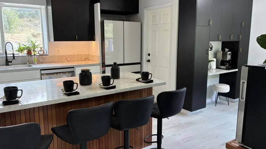 45100 Carmel Valley Road, Greenfield, California 93927