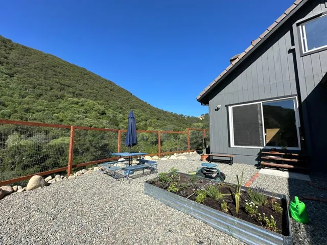 45100 Carmel Valley Road, Greenfield, California 93927