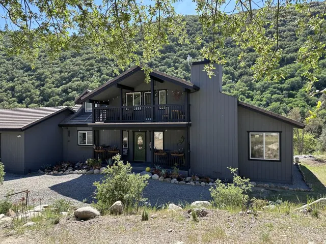 45100 Carmel Valley Road, Greenfield, California 93927