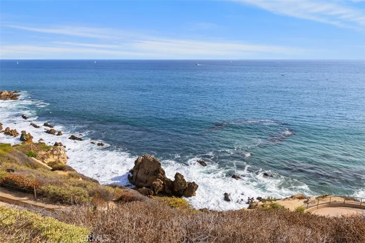 705 1/2 Goldenrod Avenue, Corona Del Mar, California 92625