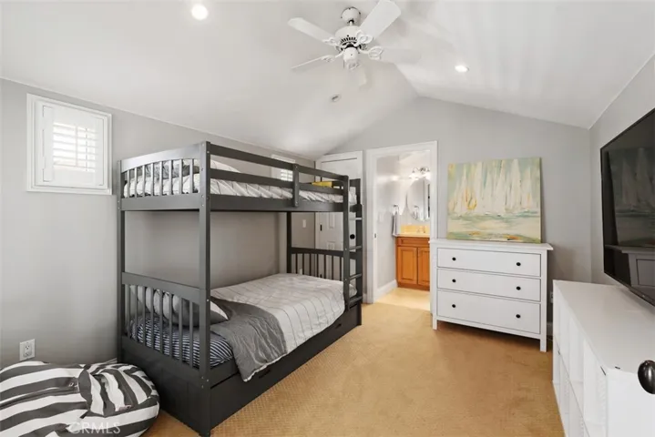 705 1/2 Goldenrod Avenue, Corona Del Mar, California 92625