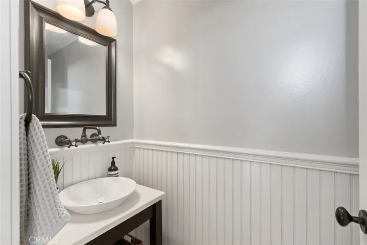 705 1/2 Goldenrod Avenue, Corona Del Mar, California 92625
