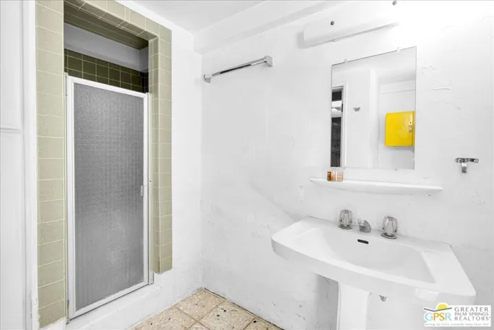 401 E Glen S Circle, Palm Springs, California 92262