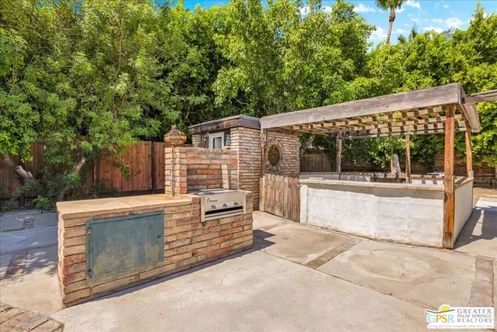 401 E Glen S Circle, Palm Springs, California 92262