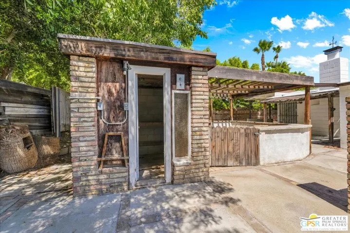 401 E Glen S Circle, Palm Springs, California 92262