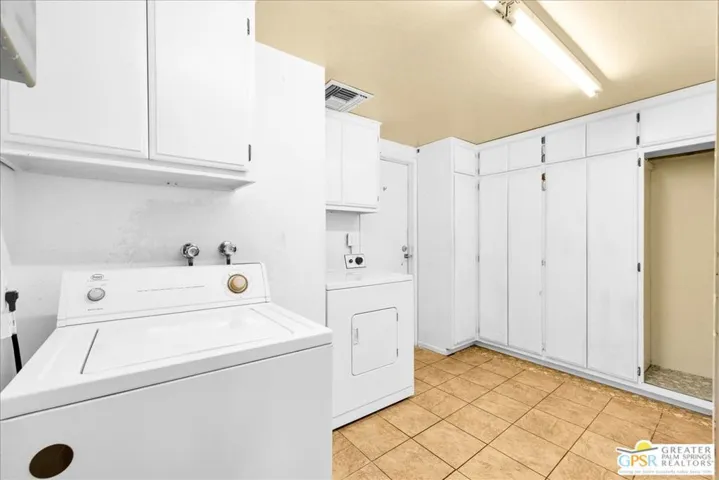 401 E Glen S Circle, Palm Springs, California 92262