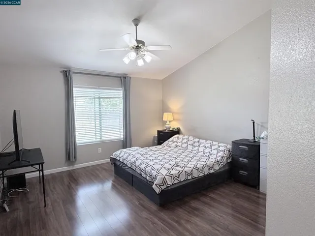 8551 Summer Knoll Way, Elk Grove, California 95624