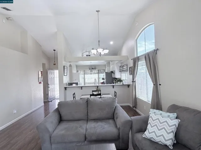 8551 Summer Knoll Way, Elk Grove, California 95624