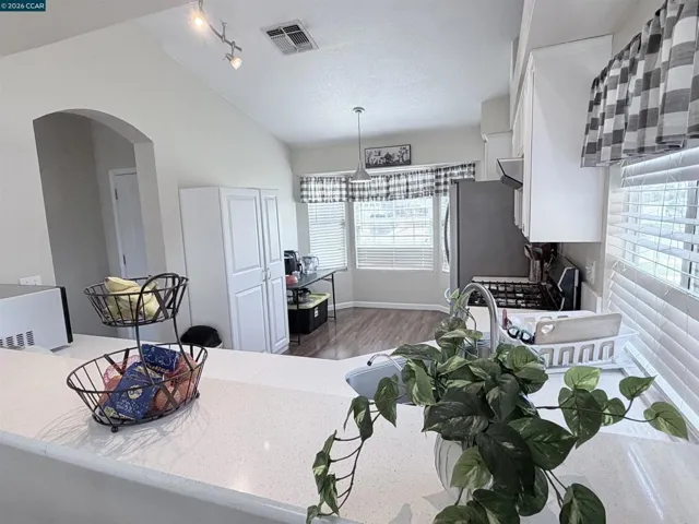 8551 Summer Knoll Way, Elk Grove, California 95624