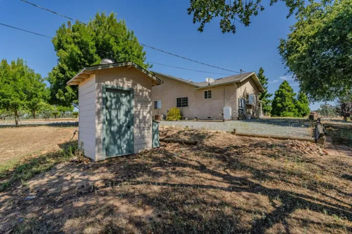 11 Duck Creek Court, Valley Springs, California 95252