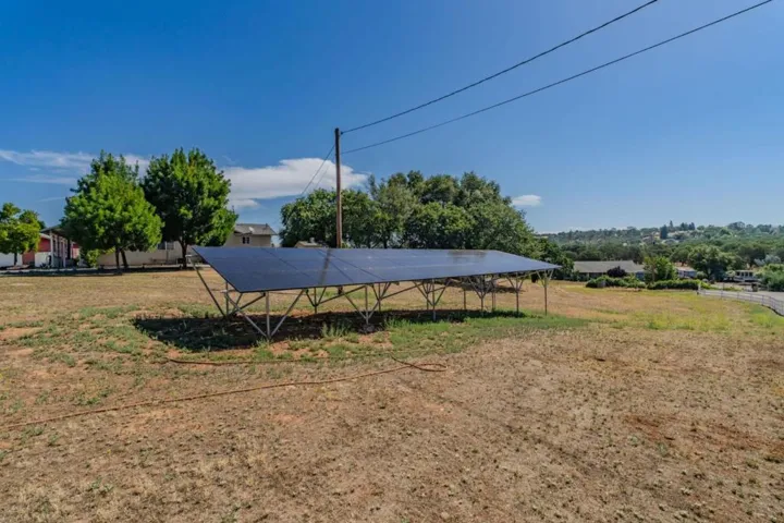 11 Duck Creek Court, Valley Springs, California 95252
