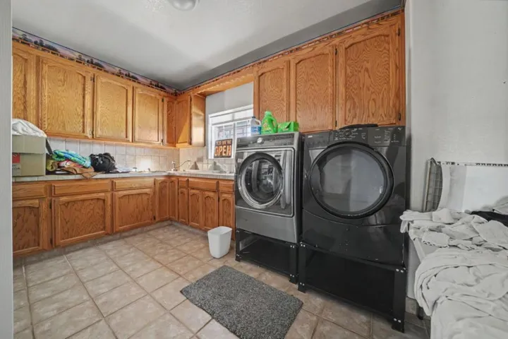 11 Duck Creek Court, Valley Springs, California 95252