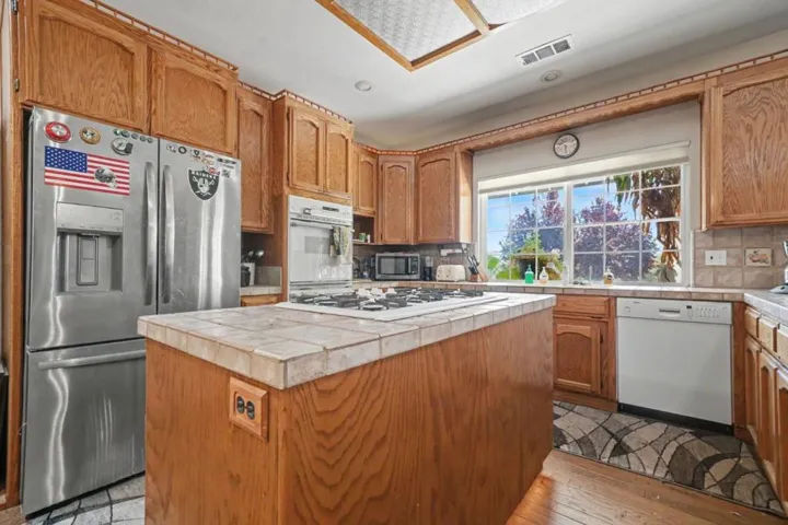 11 Duck Creek Court, Valley Springs, California 95252