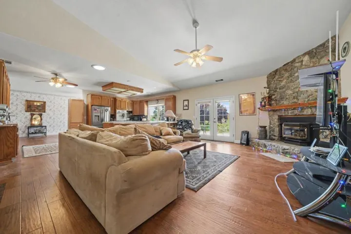 11 Duck Creek Court, Valley Springs, California 95252