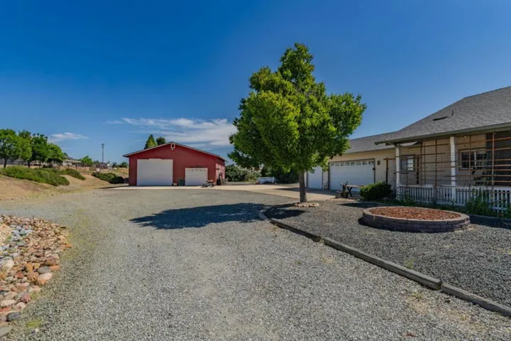 11 Duck Creek Court, Valley Springs, California 95252