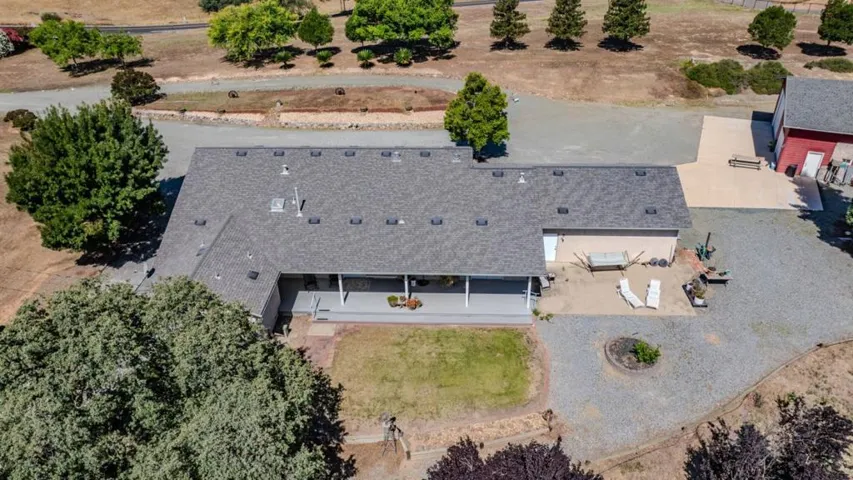 11 Duck Creek Court, Valley Springs, California 95252