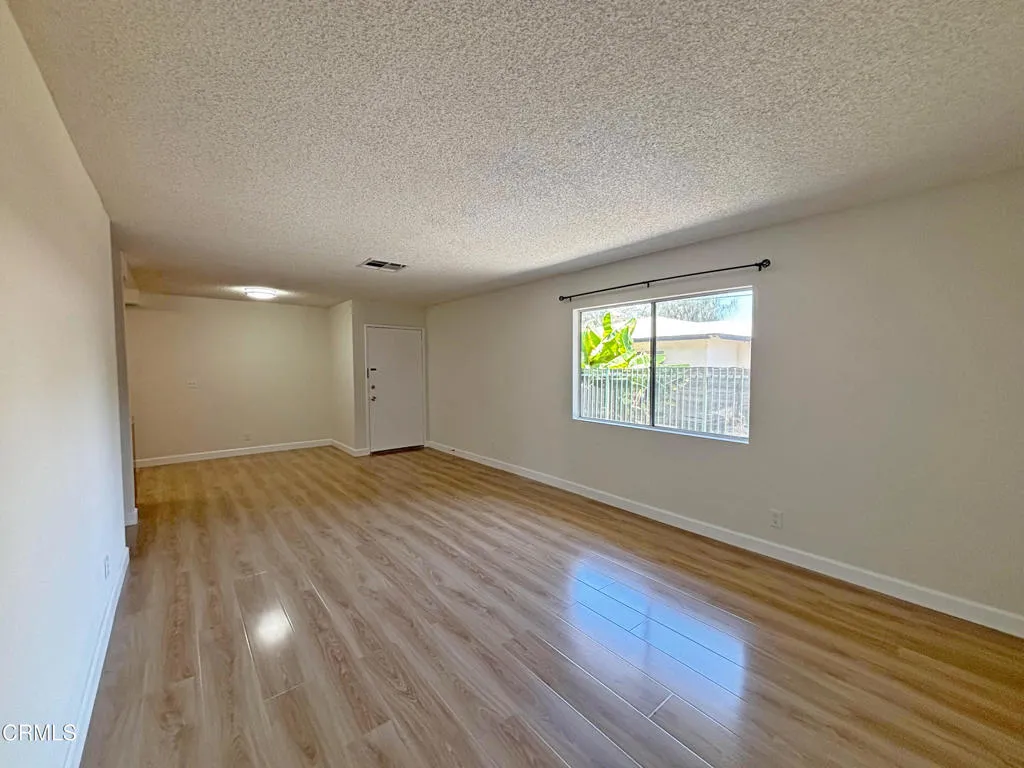 Living Dining 2