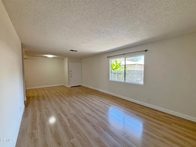 Living Dining 2