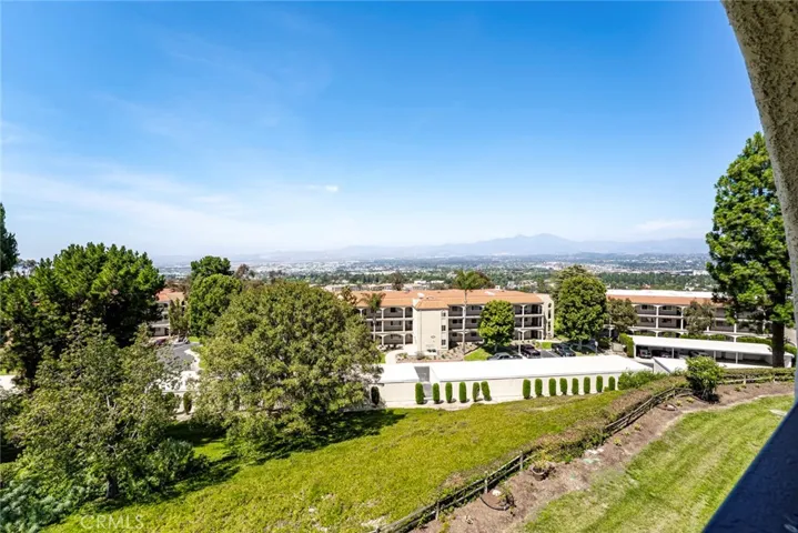Saddleback views all the way to Irvine