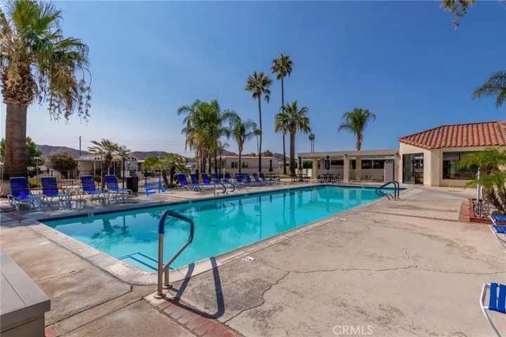 1295 S Cawston Avenue 416, Hemet, California 92545