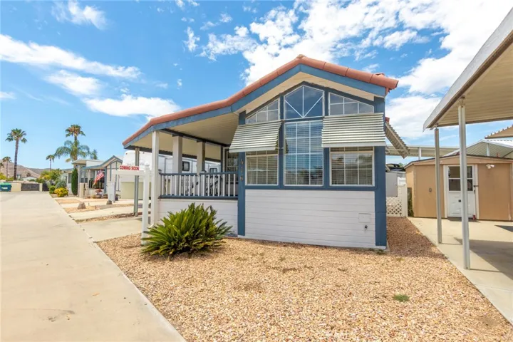 1295 S Cawston Avenue 416, Hemet, California 92545